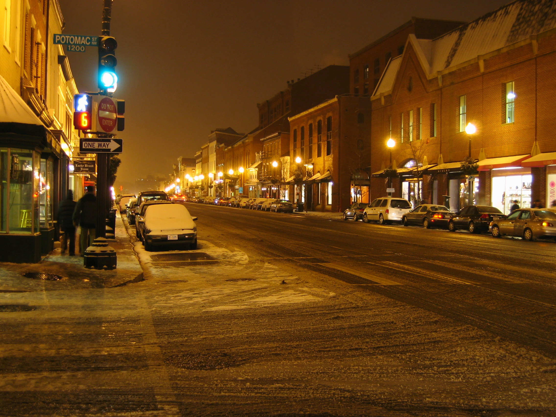 Georgetown_mstreet_snow.jpg