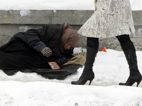 Homeless-snow-woman-walking-Reuters.png