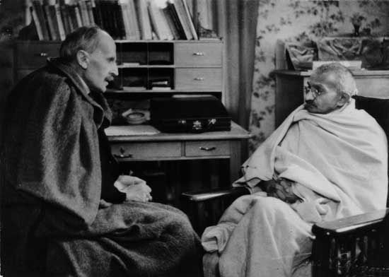 Rolland-and-Gandhi6.jpg