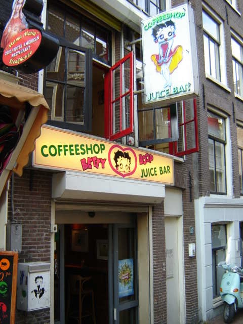 betty-boop-coffeeshop1.jpg