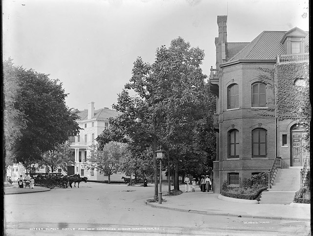 dupont-circle-1900.jpg