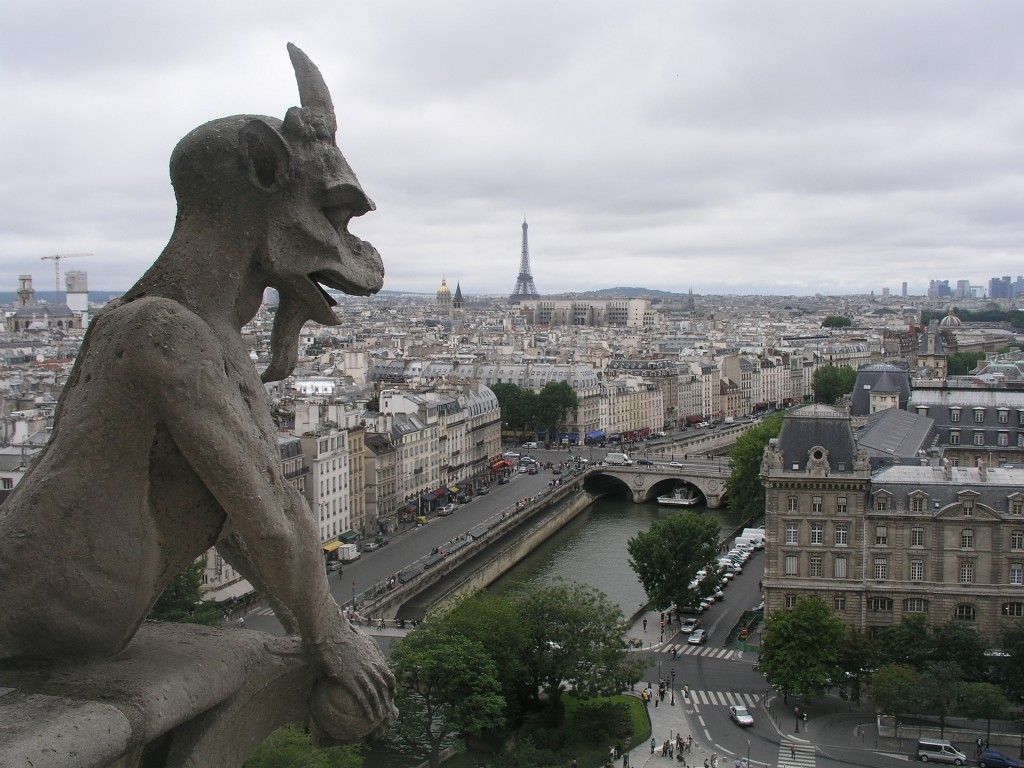 parisnotredamegargoyle2.jpg